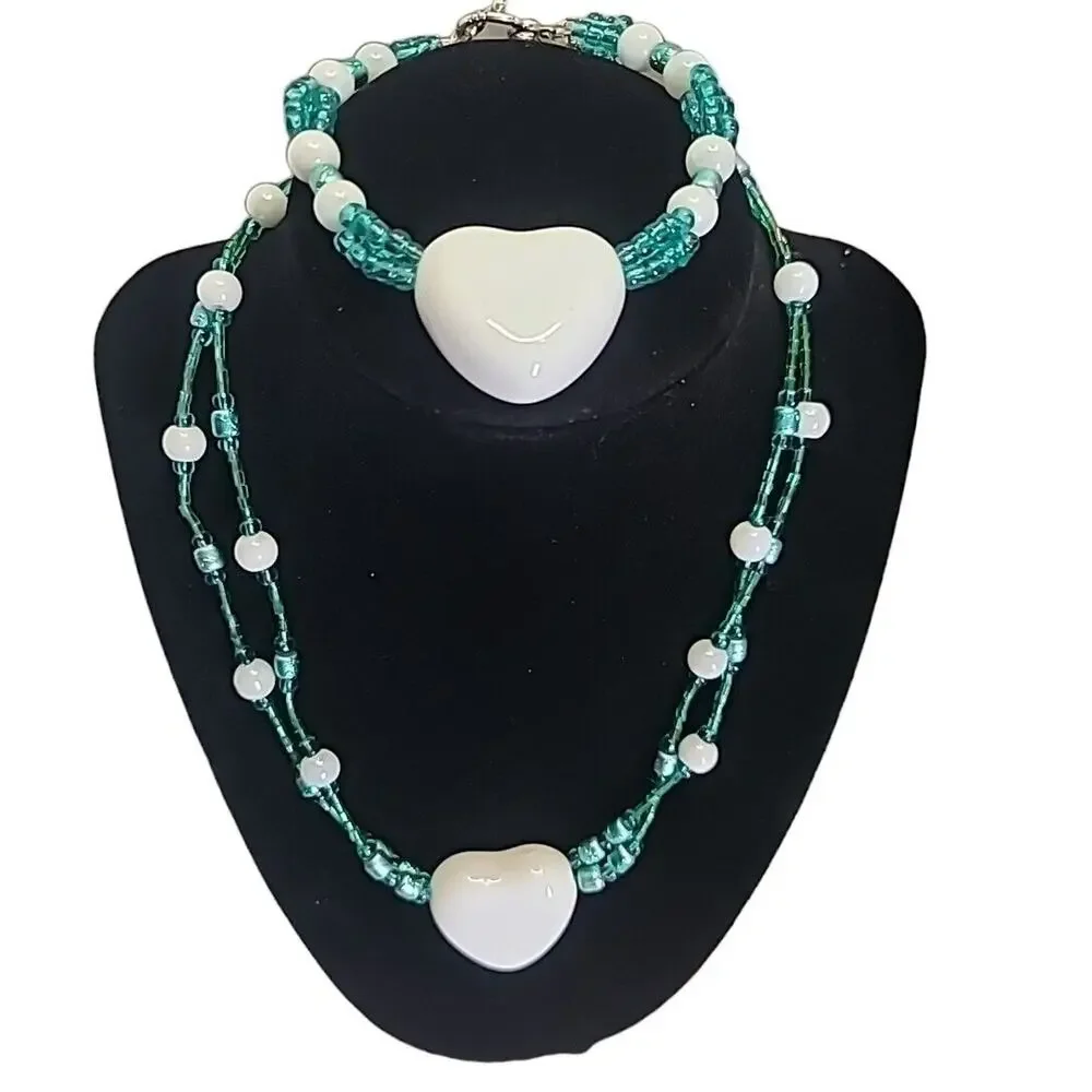 Teal Green & White Heart‎ Glass & Acrylic Bead 16